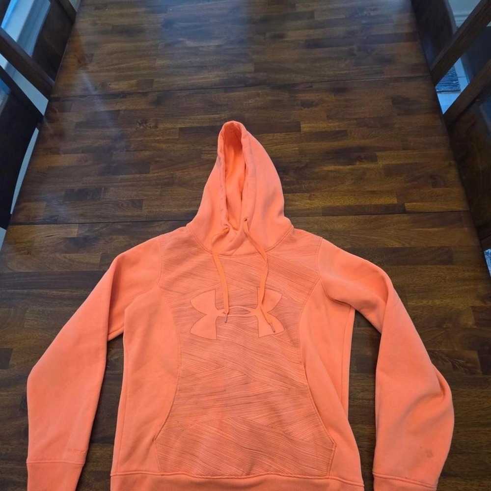 Under‎ Armour hot pink hoodie small